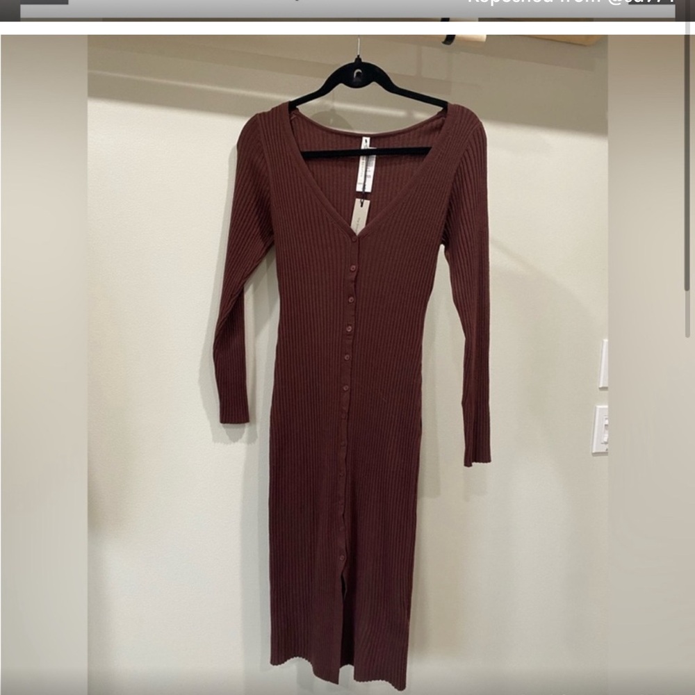 NWOT Babaton merino dress sweater dress - Picture 2 of 7